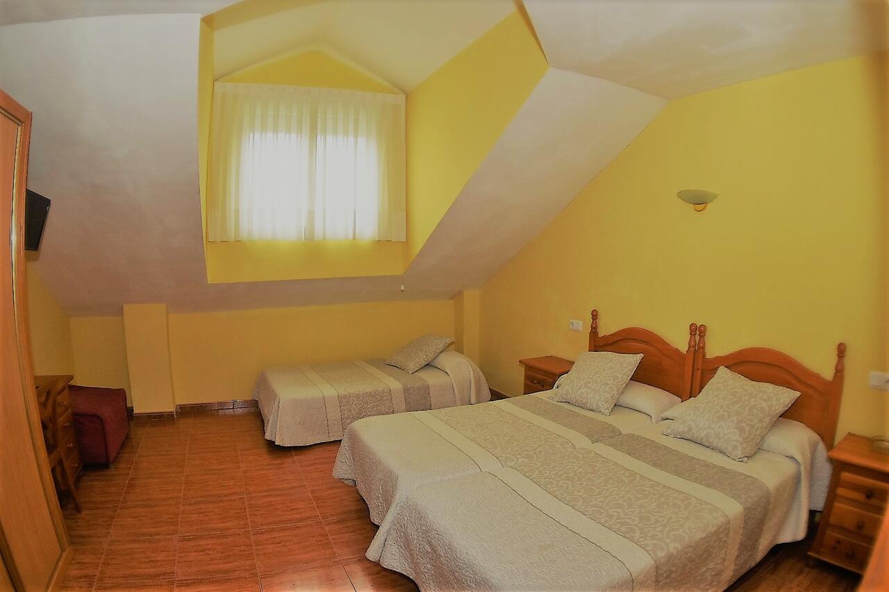 Montana Palentina Hotel Guardo Exterior photo